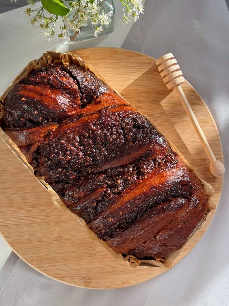 Cozonac Babka insiropat paste